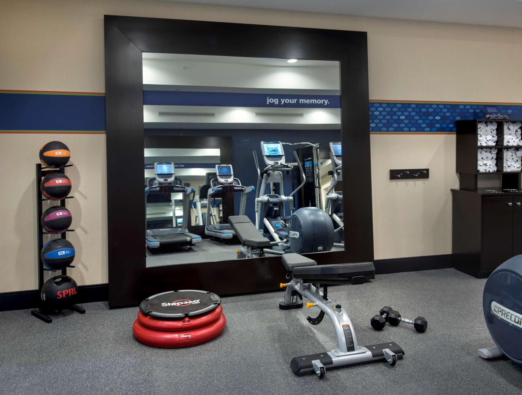 Hampton Inn By Hilton New Paltz, Ny Εξωτερικό φωτογραφία
